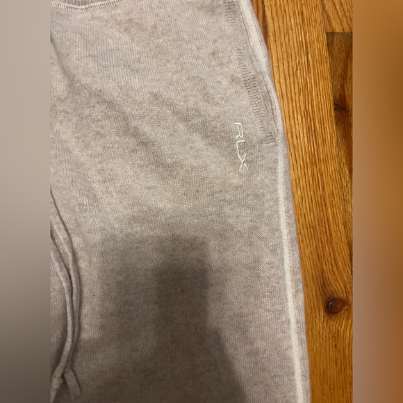 Ralph Lauren washable Cream Cashmere joggers - Picture 2 of 5